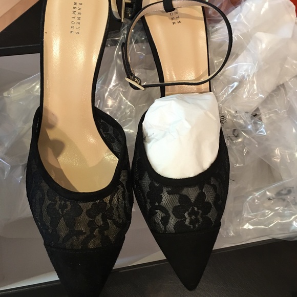 Barney’s ankle strap lace pumps - Picture 7 of 13